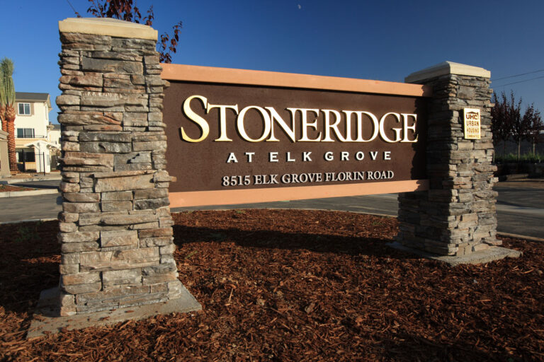 StoneridgeElkGrove_Sign